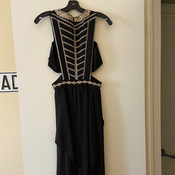 Dress - Picture 3 of 4